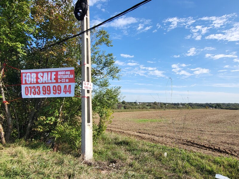 Potigrafu, teren intravilan cu acces din DN1